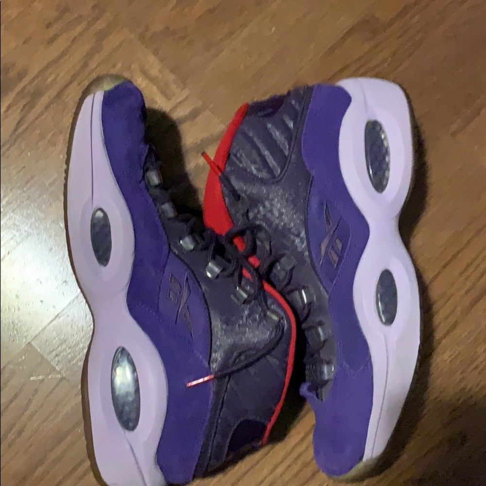 Reebok Allen Iverson Basketball shoe Answers IV